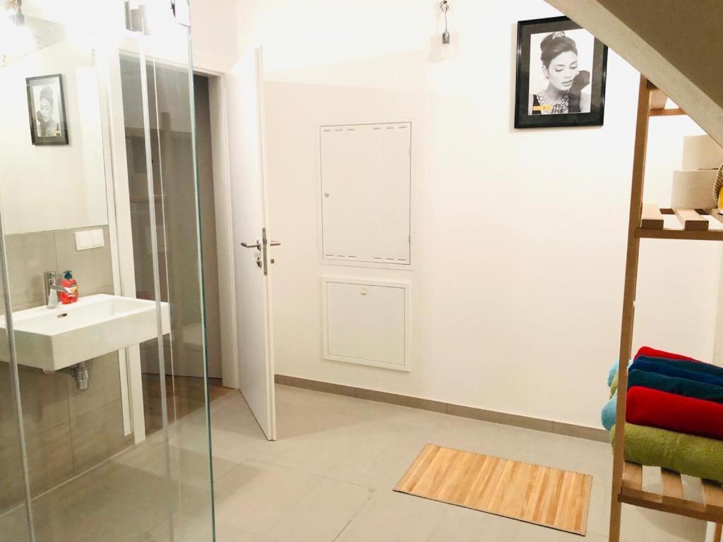 Atelier - Apartment With Garden Vienna Esterno foto